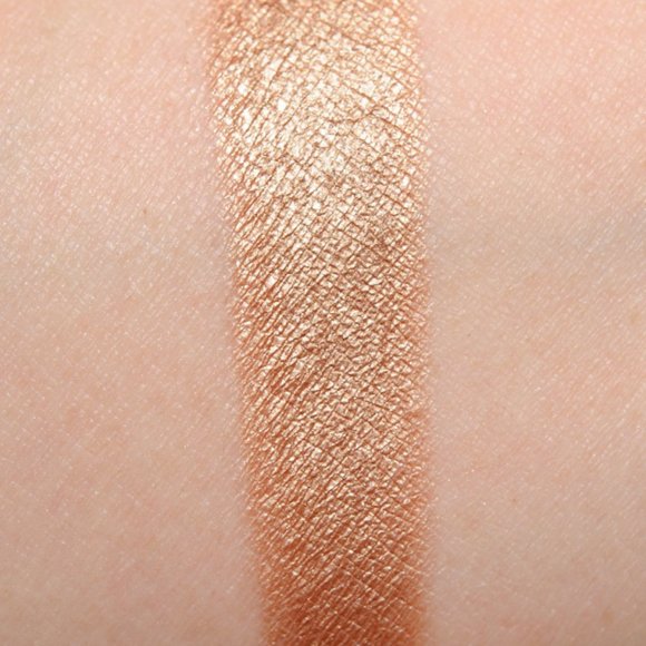 ⭐️HOST PICK⭐ MAC Cosmetics: Eye Shadow in Woodwinked - Picture 14 of 15